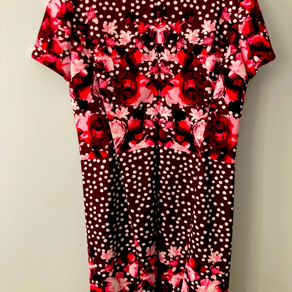 Beautiful flowers dress Eva Mendez collection